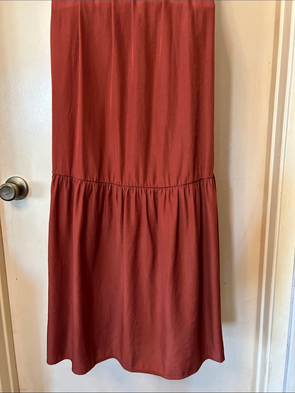 easel Sleeveless Rust Tiered Maxi Dress with Back Bow size M - Picture 9 of 12